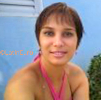Date this athletic Brazil girl Luciana from Rondonopolis B1297