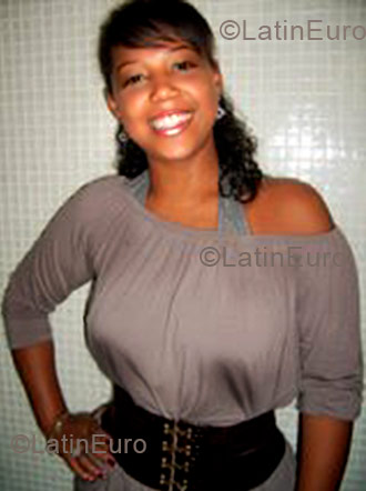 Date this beautiful Brazil girl Hanna from Florianopolis B1353