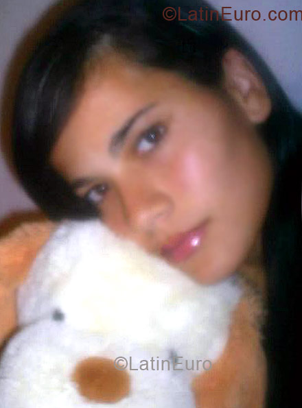 Date this fun Brazil girl Carina from Ferraz De Vasconcelos B1355