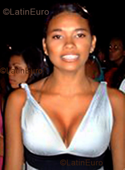 Date this athletic Brazil girl Maria from Fortaleza B1356