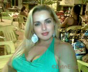 Date this georgeous Brazil girl Gleicy from Goiania B1394