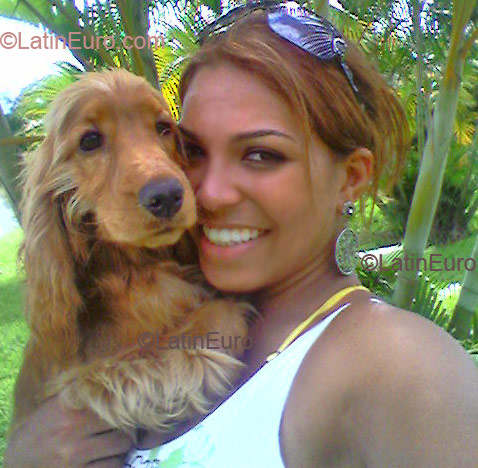 Date this young Brazil girl Natalia from Conselheiro Lafaiete B1422