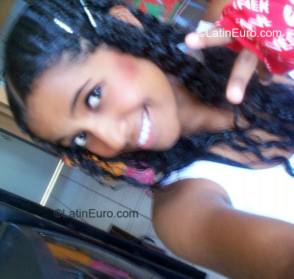 Date this delightful Brazil girl Ozana from Caucaia B1456