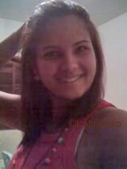 Date this hard body Brazil girl Priscilla from Niteroi B1483