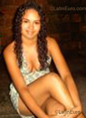 Date this pretty Brazil girl Anne from Rosario B1515