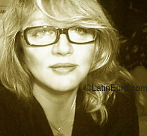 Date this delightful Brazil girl Isolete from Florianopolis B1615