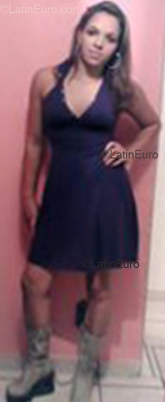 Date this athletic Brazil girl Amanda from Sao Paulo B1624