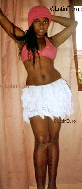 Date this beautiful Brazil girl Antonia from Sao Paulo B1653