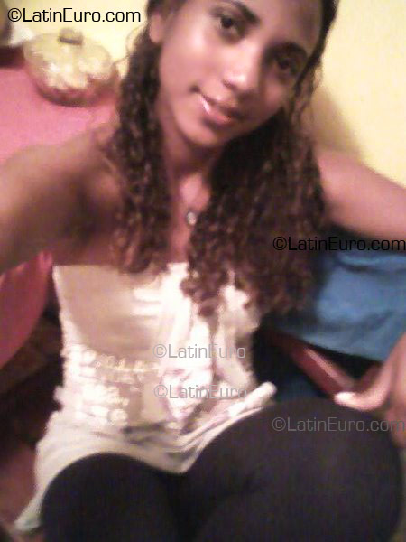 Date this lovely Brazil girl Raquel from Hortolandia B1667