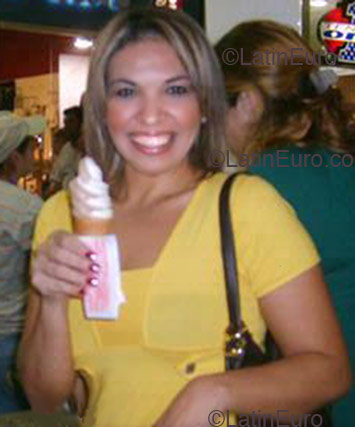 Date this hot Brazil girl Lucivania from Goiania B1683