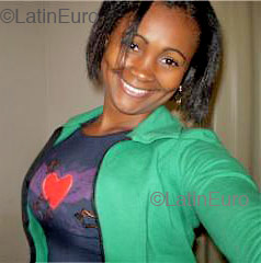 Date this fun Brazil girl Raquel from Sao Luis B1723