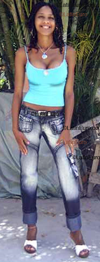 Date this hot Brazil girl Miriene from Dias D'avila B1729