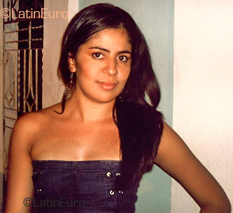 Date this hard body Brazil girl Niria from Paulo Afonso B1746