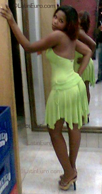 Date this tall Brazil girl Amanda from Duque de Caxias B1750