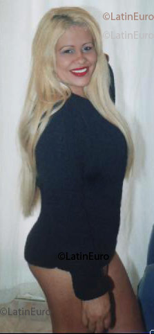 Date this stunning Brazil girl Elba from Salvador B1767