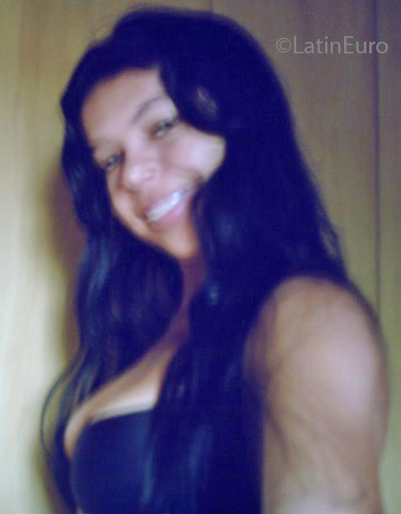 Date this good-looking Brazil girl Elaine from Porto Velho B1815