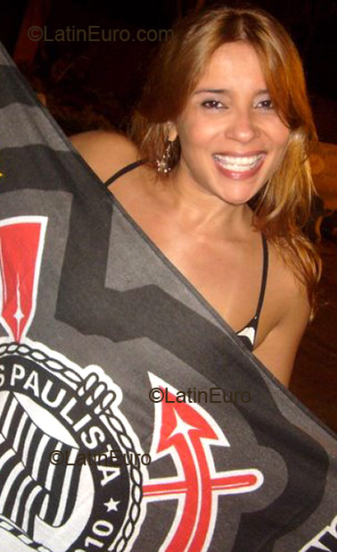 Date this hot Brazil girl Luziana from Goiania  B1840