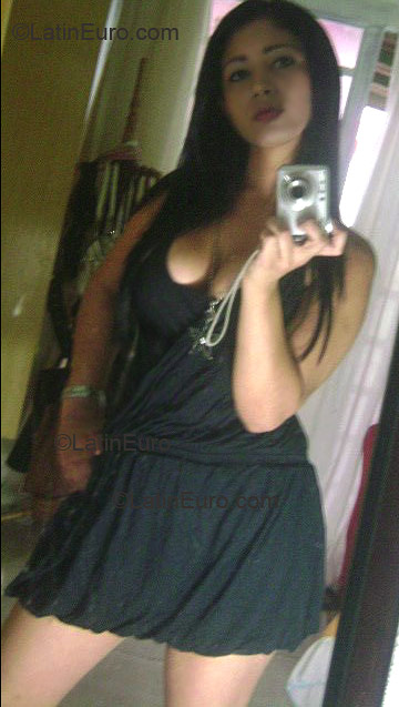 Date this passionate Brazil girl Shirley from Londrina B1928