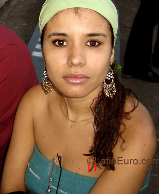 Date this hard body Brazil girl Nadia from Riacho Das Pedras B2022