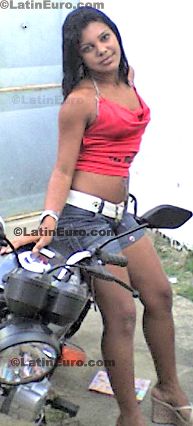 Date this lovely Brazil girl Joseane from Abreu e Lima B208