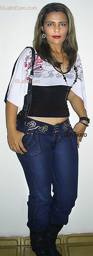 Date this charming Brazil girl Margarete from Campo Grande B2109