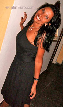 Date this hard body Brazil girl Cleonice from Duque de Caxias B2125