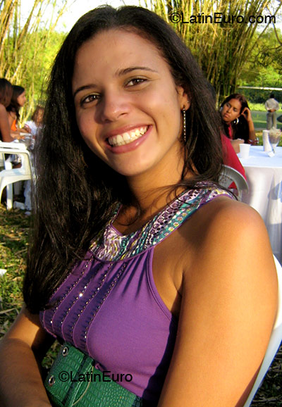Date this sensual Brazil girl Rosangela from  B2182