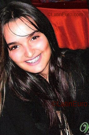 Date this stunning Brazil girl Bruna from  B2217