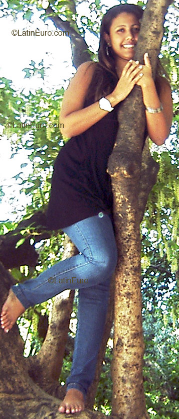 Date this fun Brazil girl Helena from CAMPO GRANDE B2281