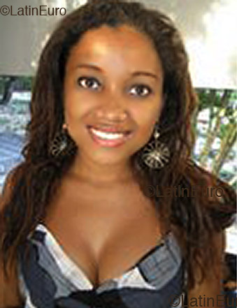 Date this pretty Brazil girl Darliane from Fortaleza B2288