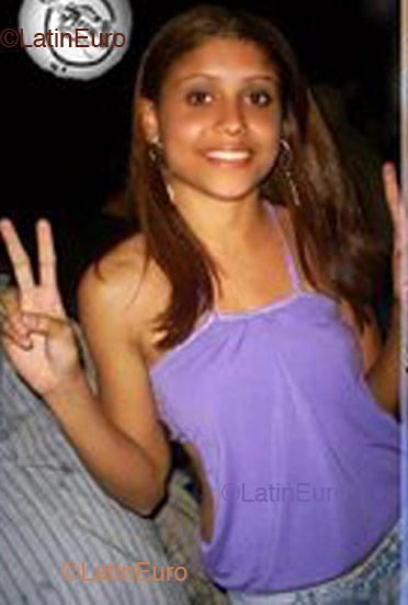 Date this good-looking Brazil girl Nayane from  B2358