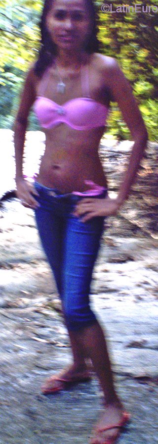 Date this pretty Brazil girl Sheila from SAO PAULO B2368