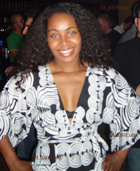 Date this exotic Brazil girl Irailde from  B2376