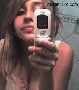 Date this athletic Brazil girl Fabiahttp://www.latineuro.com/na from SAO PAULO B2385