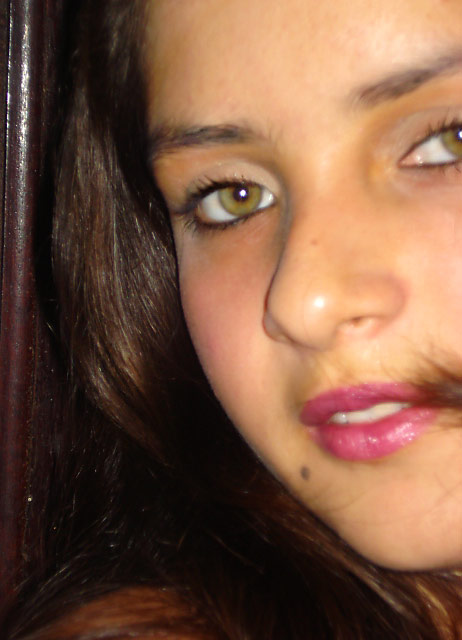 Date this cute Brazil girl Andressa from  B2461