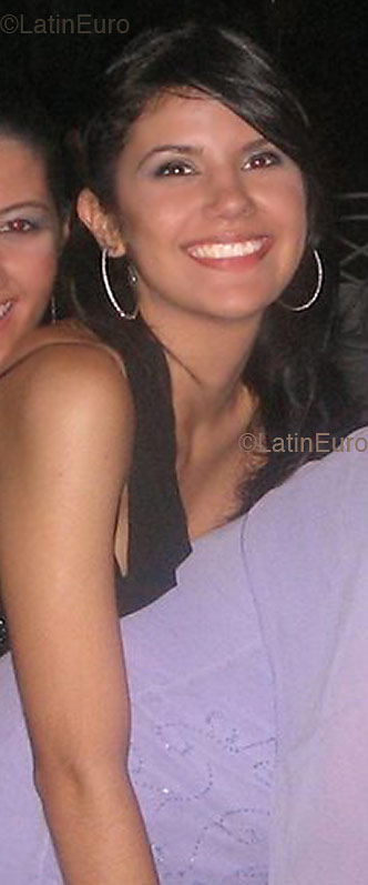 Date this lovely Brazil girl Karine from SAO PAULO B2537