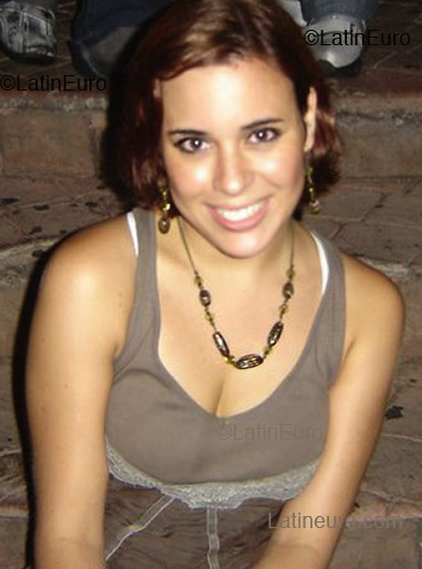 Date this stunning Brazil girl Danielli from PIRACICABA B2544