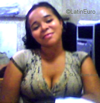 Date this athletic Brazil girl Aline from NOSSA SENHORA DO SOCORRO B2664