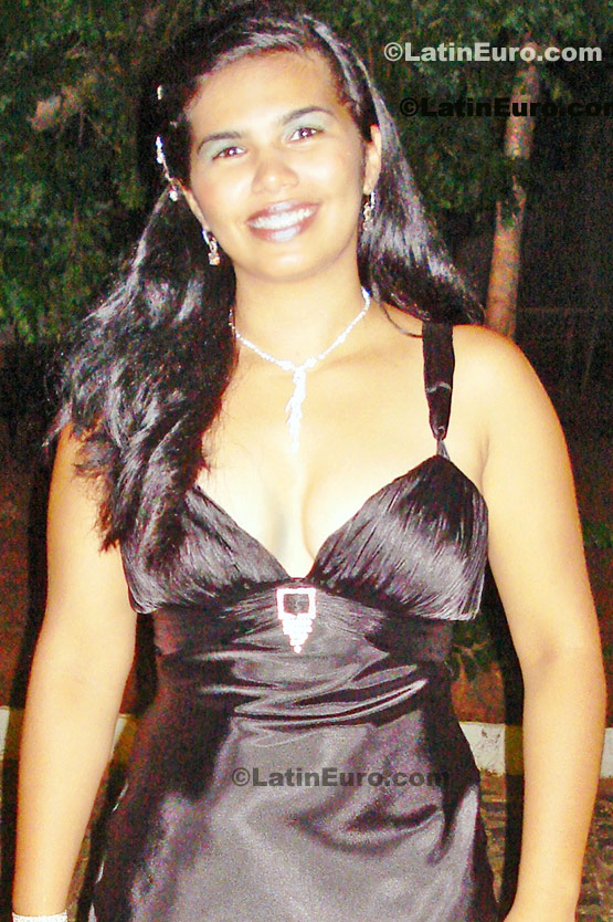 Date this sultry Brazil girl Fabiana from Cajazeiras B267