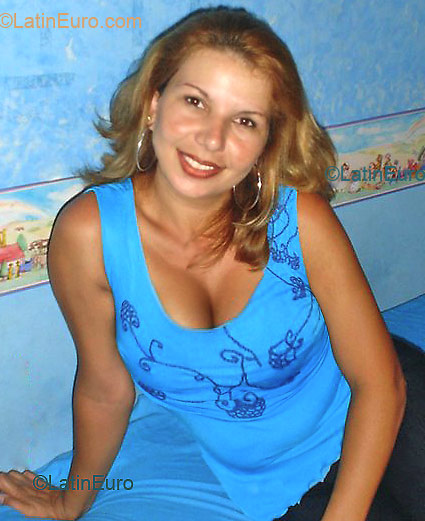 Date this tall Brazil girl Josielba from SERTANIA B2673