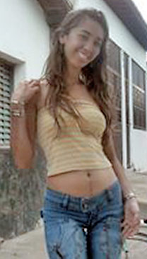 Date this nice looking Brazil girl Lorena from VALENCA DO PIAUI B2674
