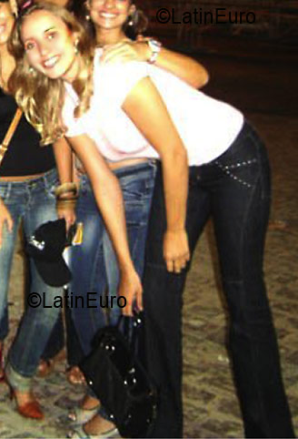Date this beautiful Brazil girl Eliene from PAULO AFONSO B2679