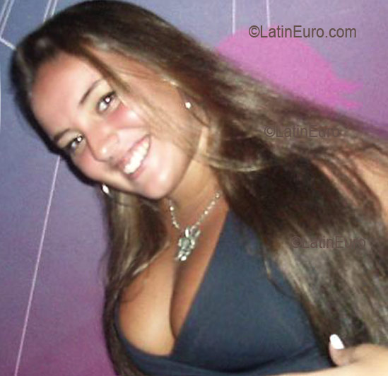 Date this fun Brazil girl Gabrielle from RIO DE JANEIRO B2730