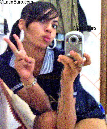 Date this voluptuous Brazil girl Priscila from NOVA IGUACU B2821