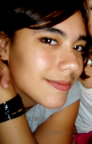 Date this happy Brazil girl Marcine from MIRACEMA B2872