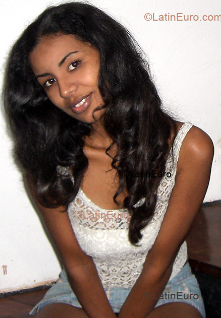 Date this passionate Brazil girl Fernanda from  B2919