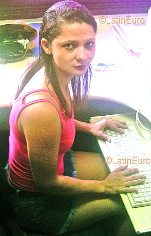 Date this voluptuous Brazil girl Tiane from BELEM B2968