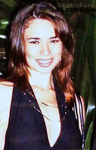 Date this fun Brazil girl Larissa from Natal B297