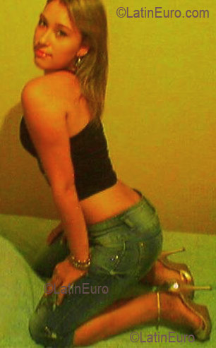 Date this funny Brazil girl Mikelayne from IBIARA B2993