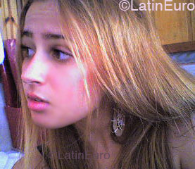 Date this happy Brazil girl Patricia from NITEROI B3018